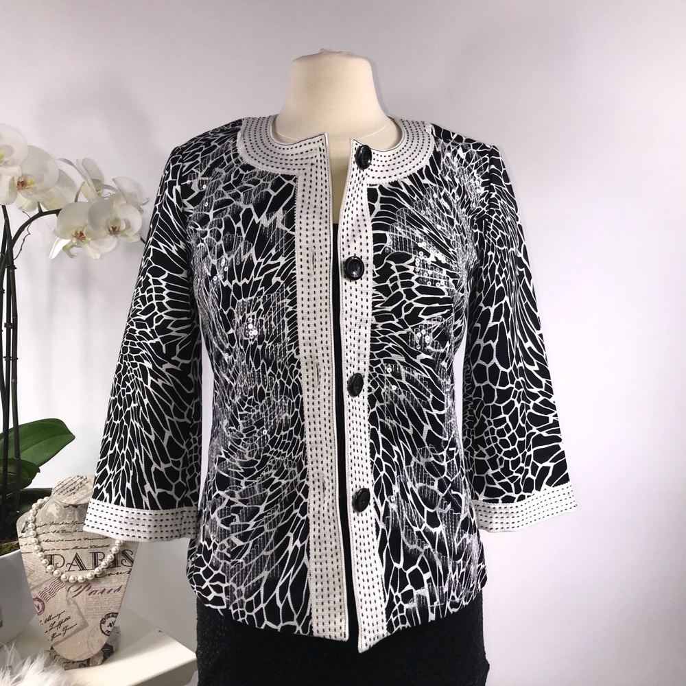 Chico’s longsleeve blazer jacket. - Picture 6 of 8